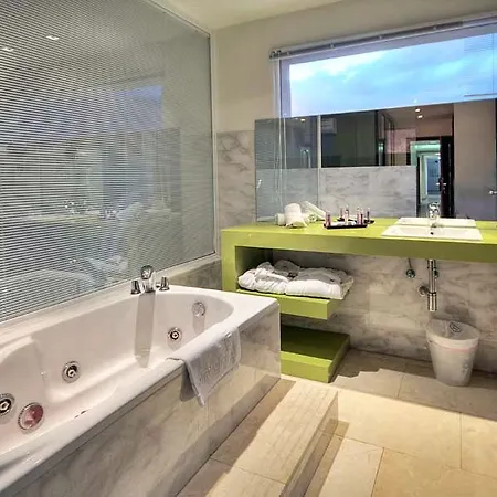 犹太教堂水疗酒店