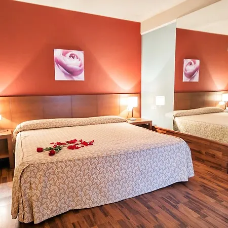 犹太教堂水疗酒店 3*